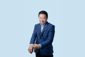 Dr. Milton Seigi Hayashi orienta sobre os cuidados após a abdominoplastia para garantir recuperação segura e tranquila.