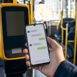 Recarga de ônibus pelo WhatsApp com IA transforma mobilidade urbana e acelera digitalização no transporte