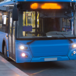 Ônibus elétricos de piso alto em São Paulo: avanço tecnológico ou alerta para a acessibilidade?