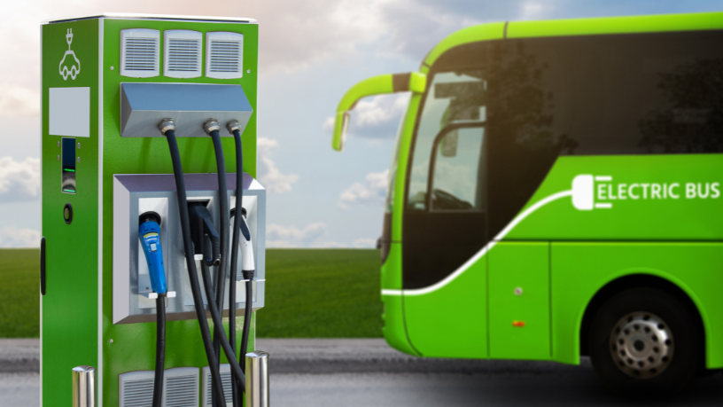 Ônibus elétrico de piso alto em São Paulo: avanço tecnológico ou retrocesso na acessibilidade?